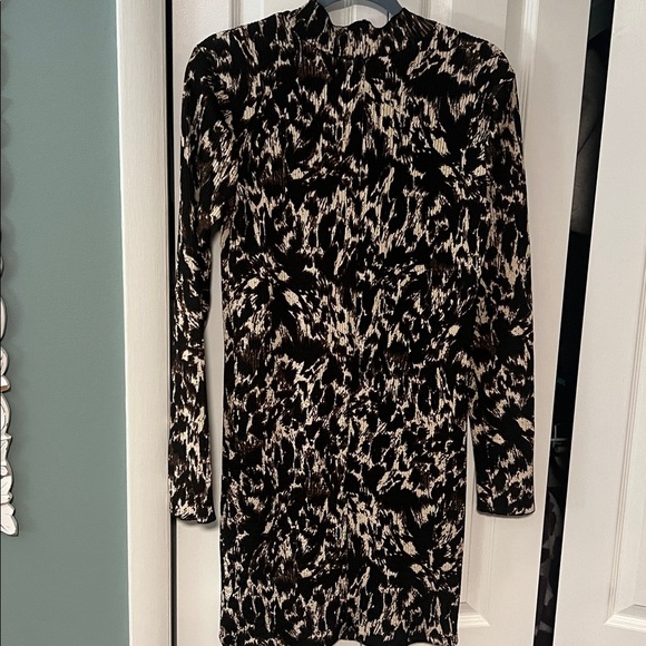 Zara long sleeve animal print dress with pleated stretch accordion fabric Large - Picture 8 of 10
